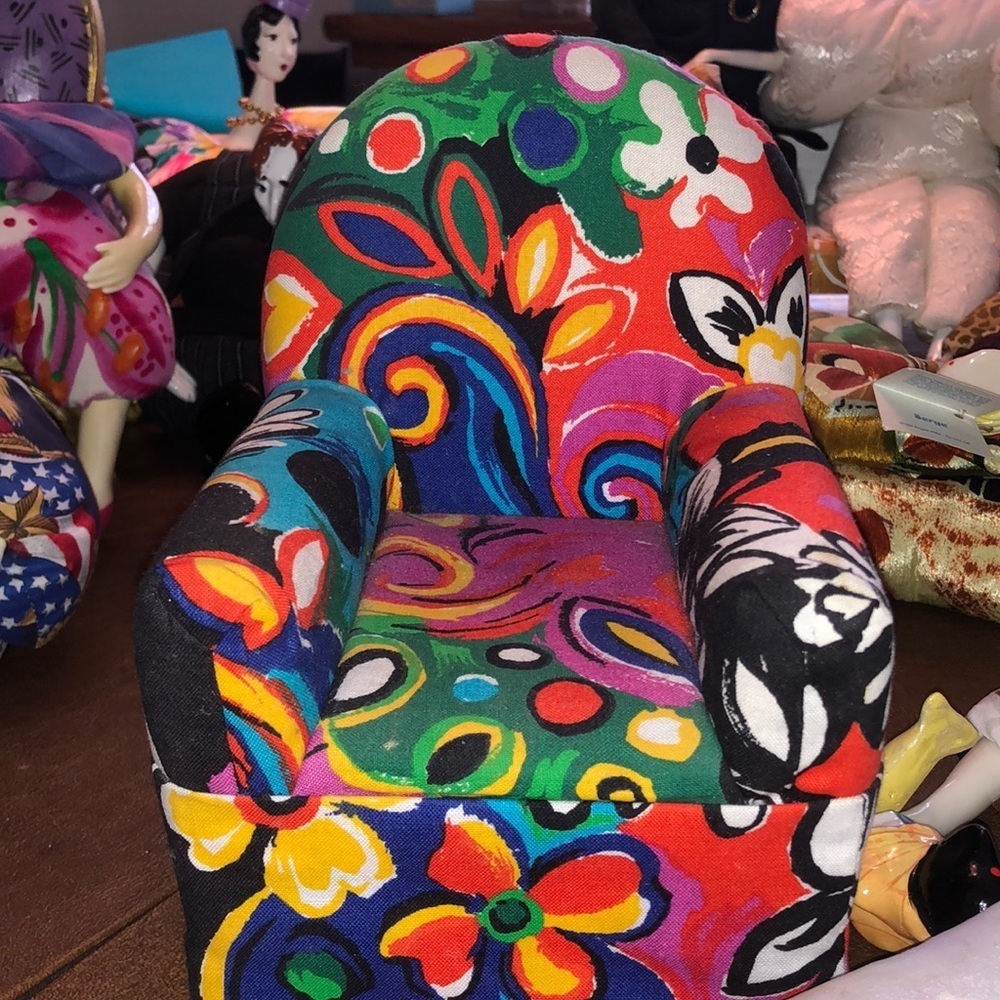POUPEE MILLET DOLL with Matching Chair EC - Picture 8 of 11